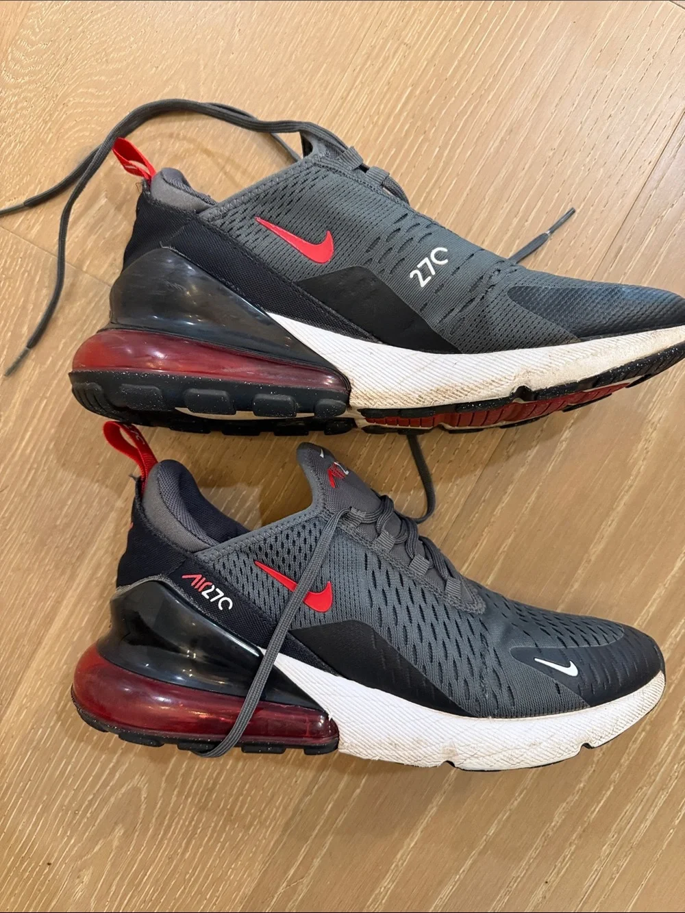 Nike Air Max 270 GS “Iron Grey University Red” big kids 7Y